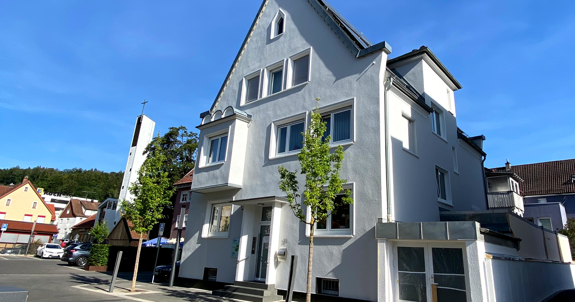 Zahnarztpraxis Dr. Heider: Außenansicht des Gebäudes Am Markt 26 in Albstadt-Tailfingen